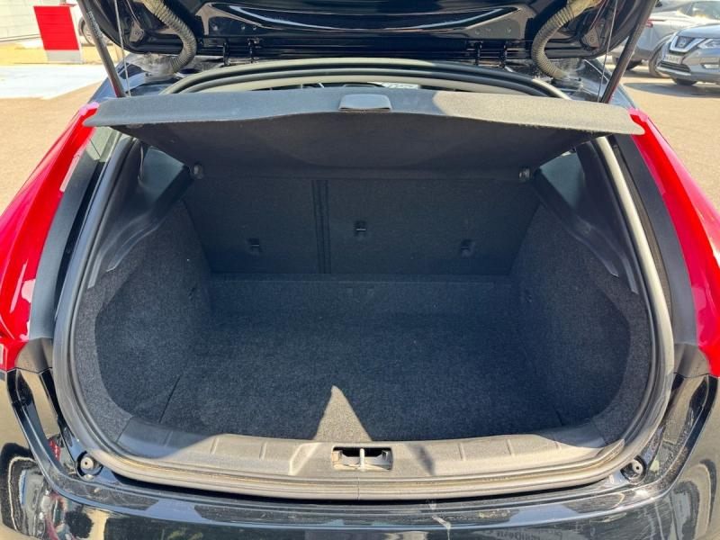 VOLVO V40 d’occasion à vendre à NÎMES chez MAS AUTO (Photo 19)